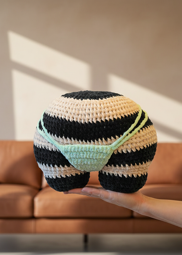 TA03 – Grosser po - Streifen und Mint-Tanga