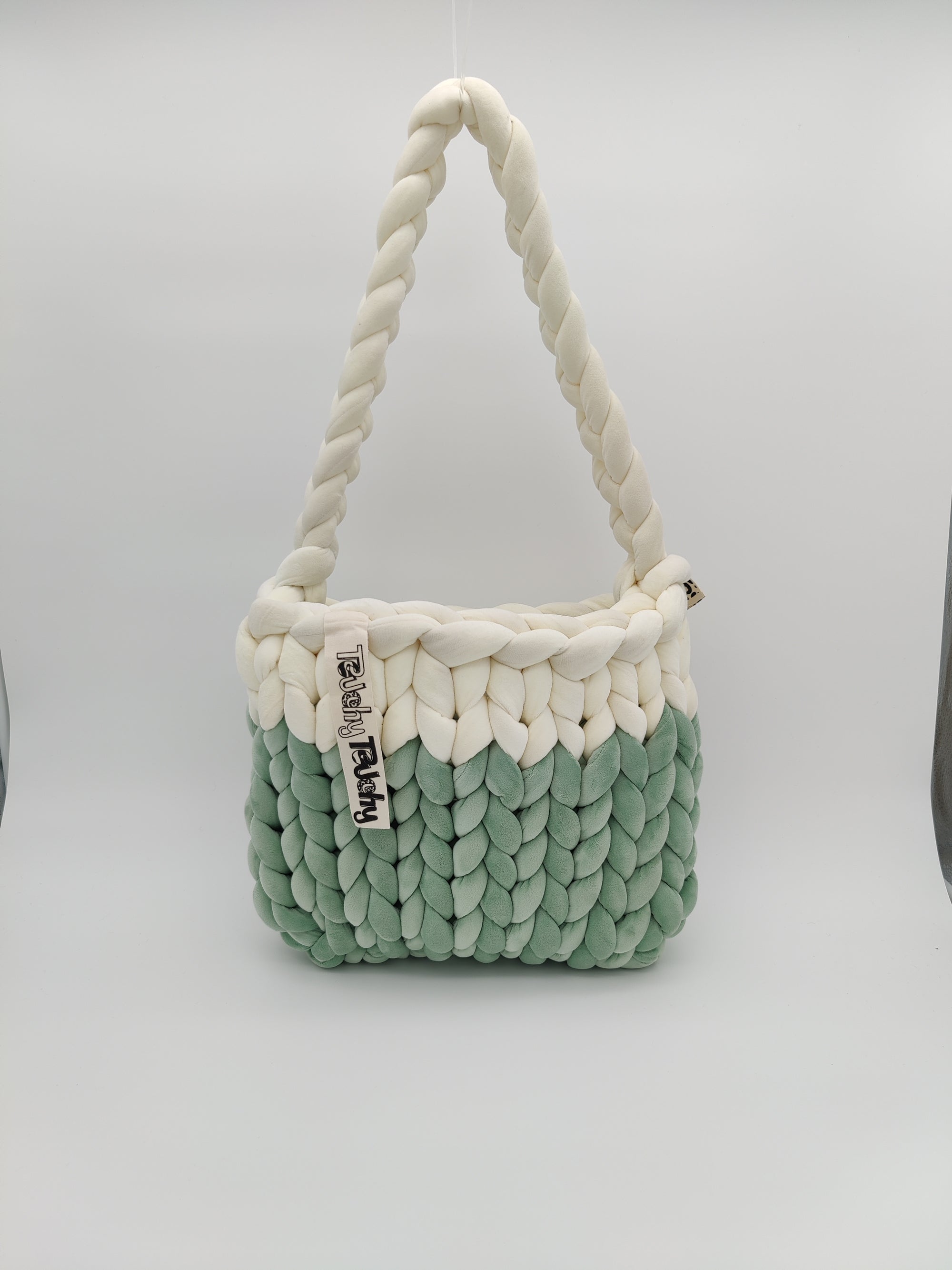 TB05 – Klassisch Mint & Weiß