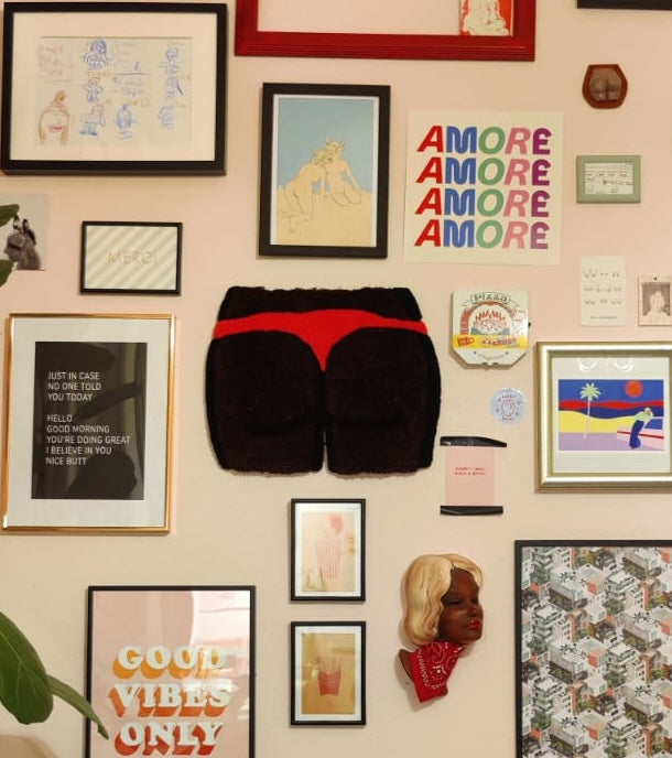 Hand tufted rug - Booty and thong