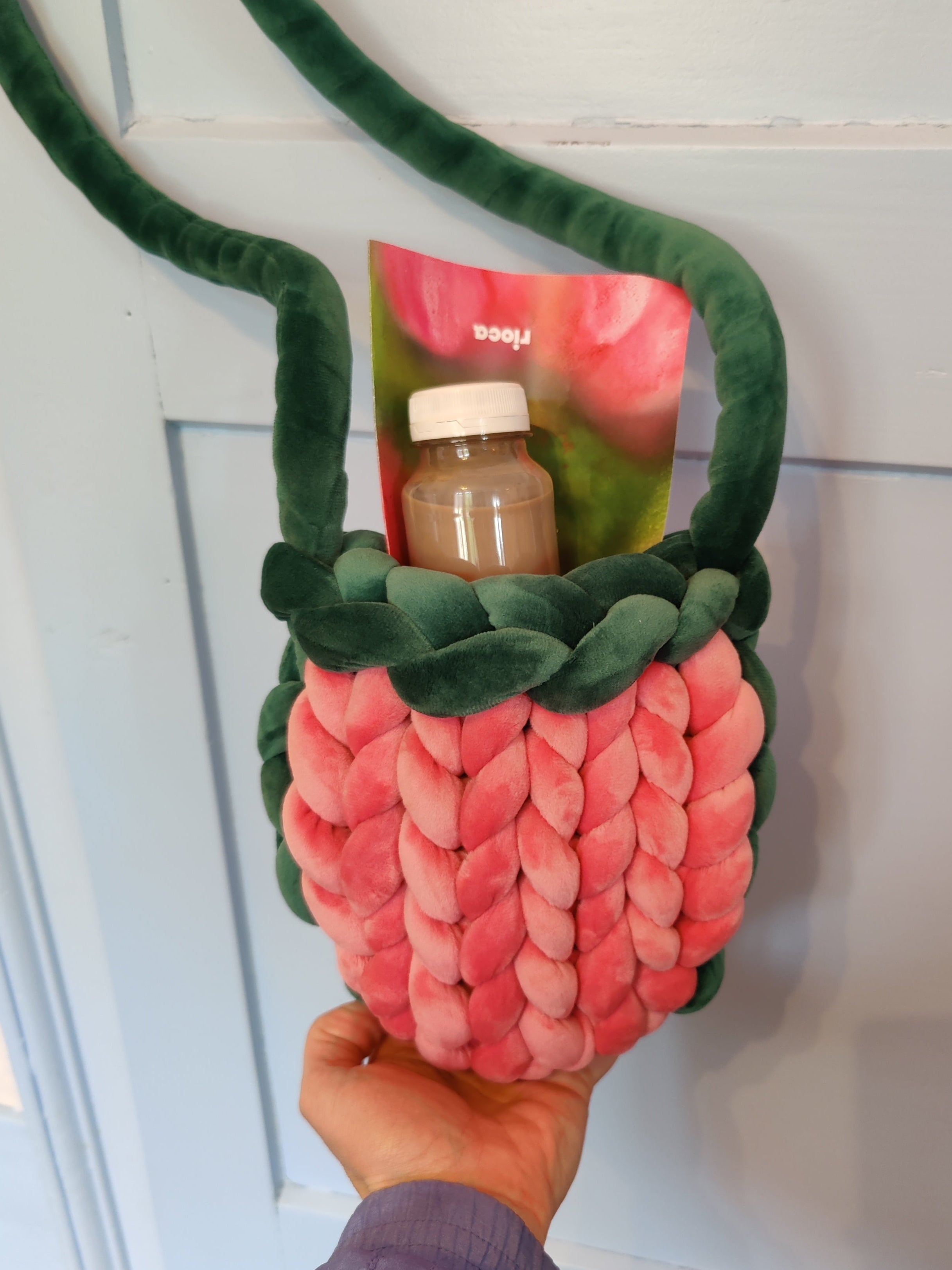 pink chunky yarn bag