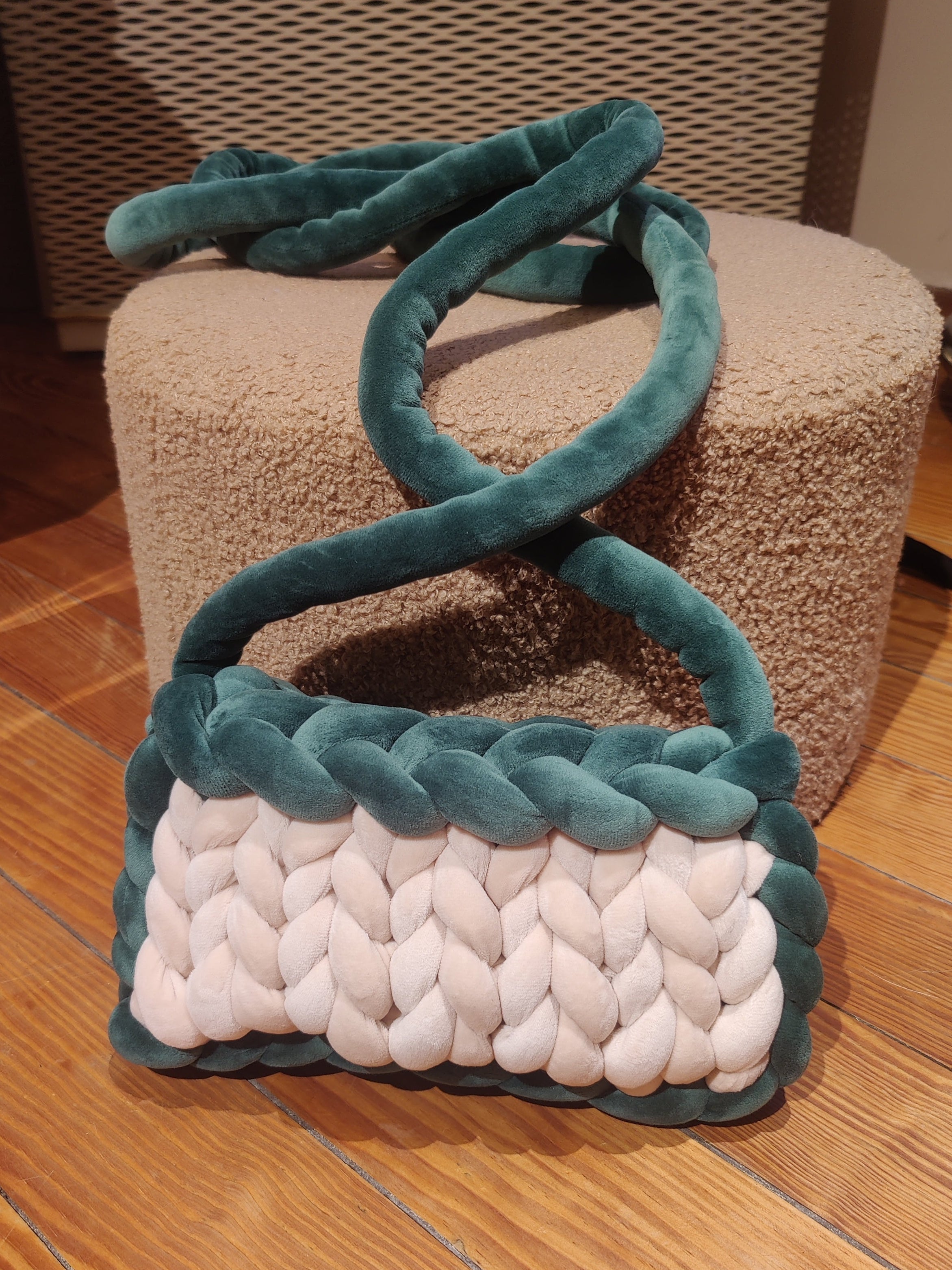 chunky yarn purse baguette
